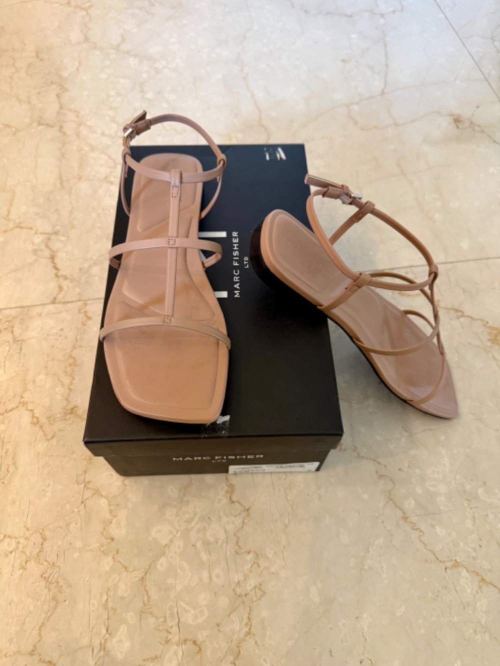Marc Fisher Marris Sandals Leather Flat Strappy Neutral Tan w/ BOX Size 8.5M